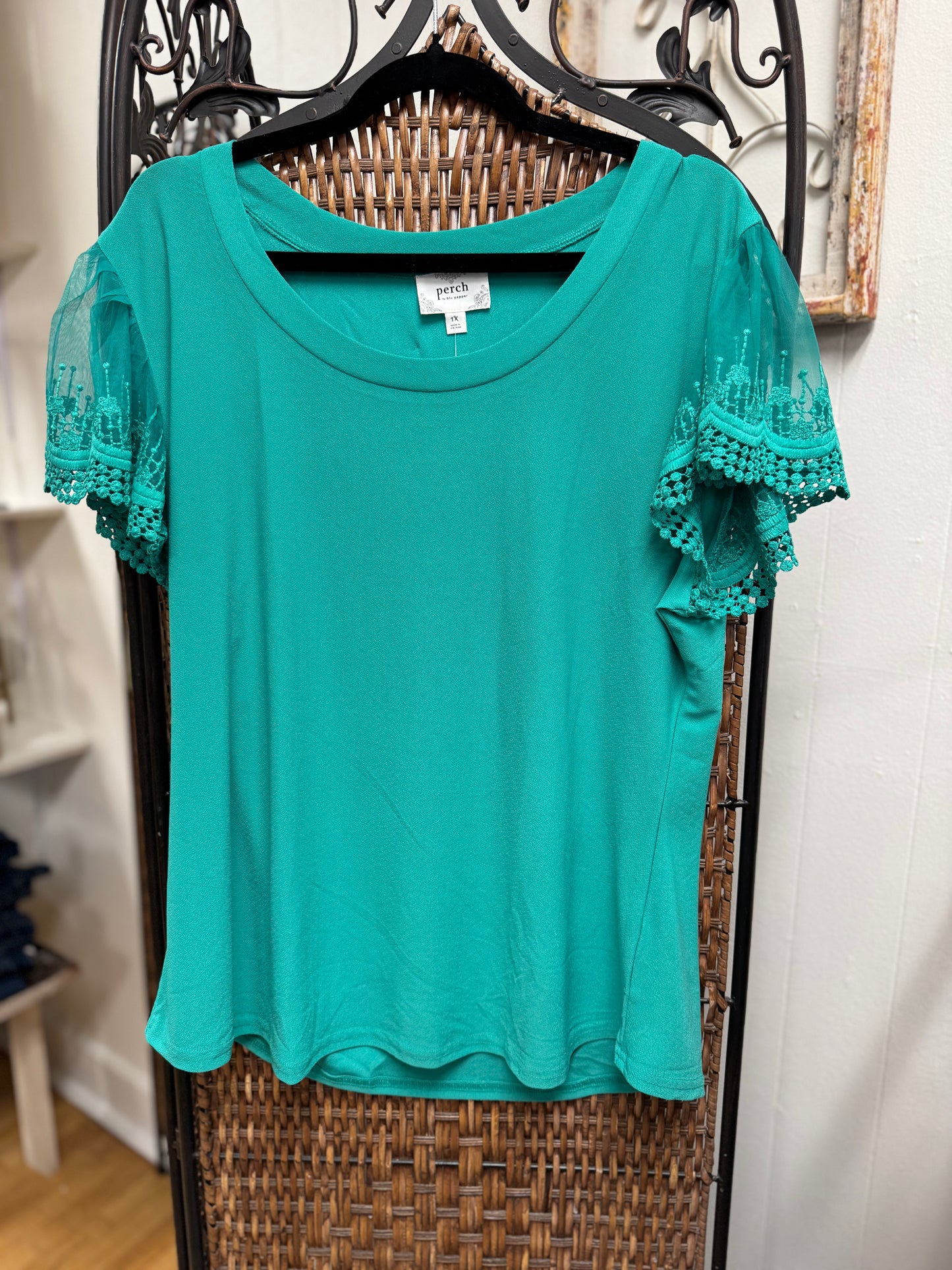 Plus emerald lace sleeve top