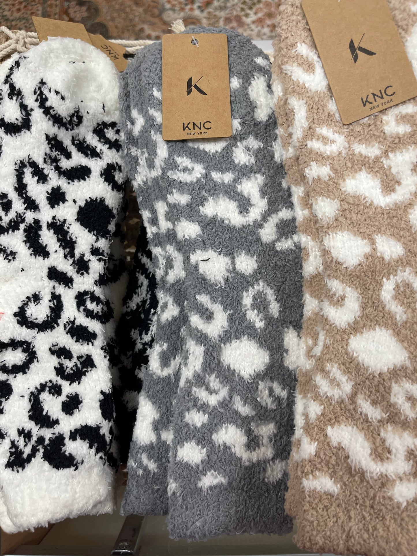 Leopard pattern fuzzy socks