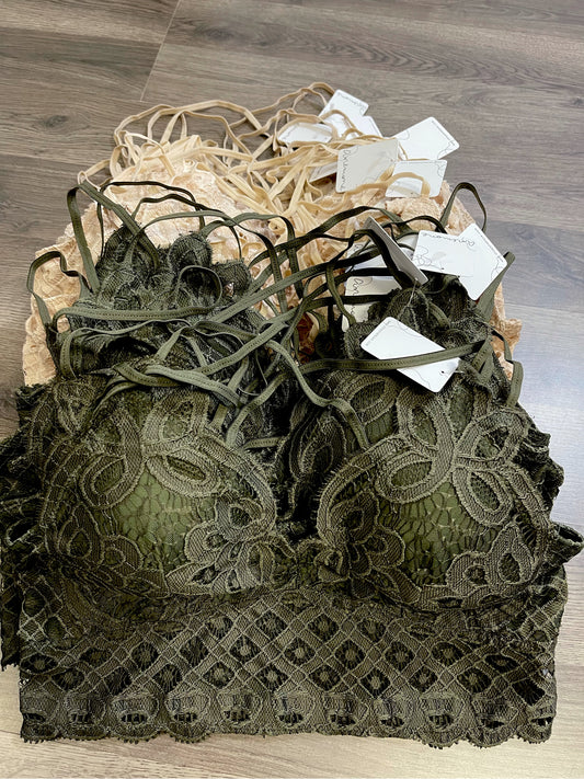 Curvy Crochet Lace Bralette