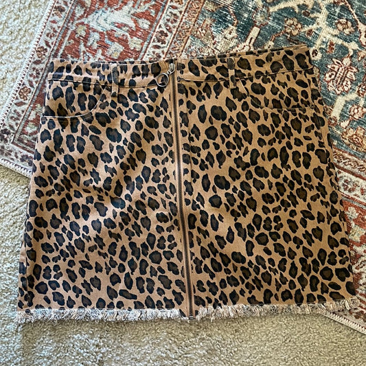 Leopard skirt